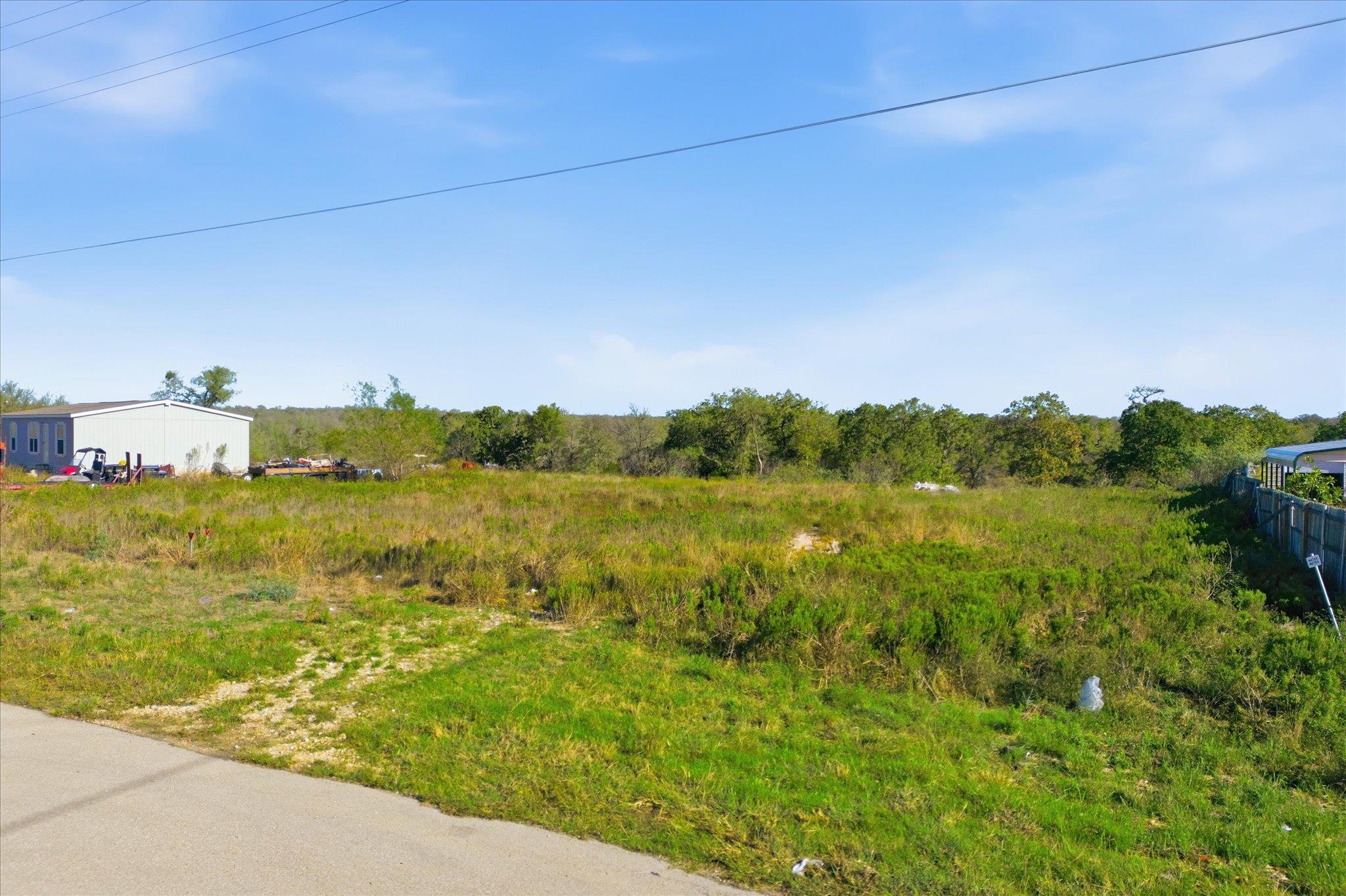 299 Wright Dr, Cedar Creek, TX 78612