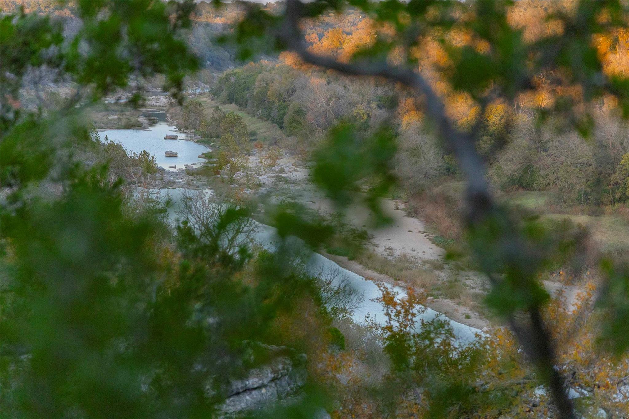 8507 Hammett's Crossing, Round Mountain, TX 78663