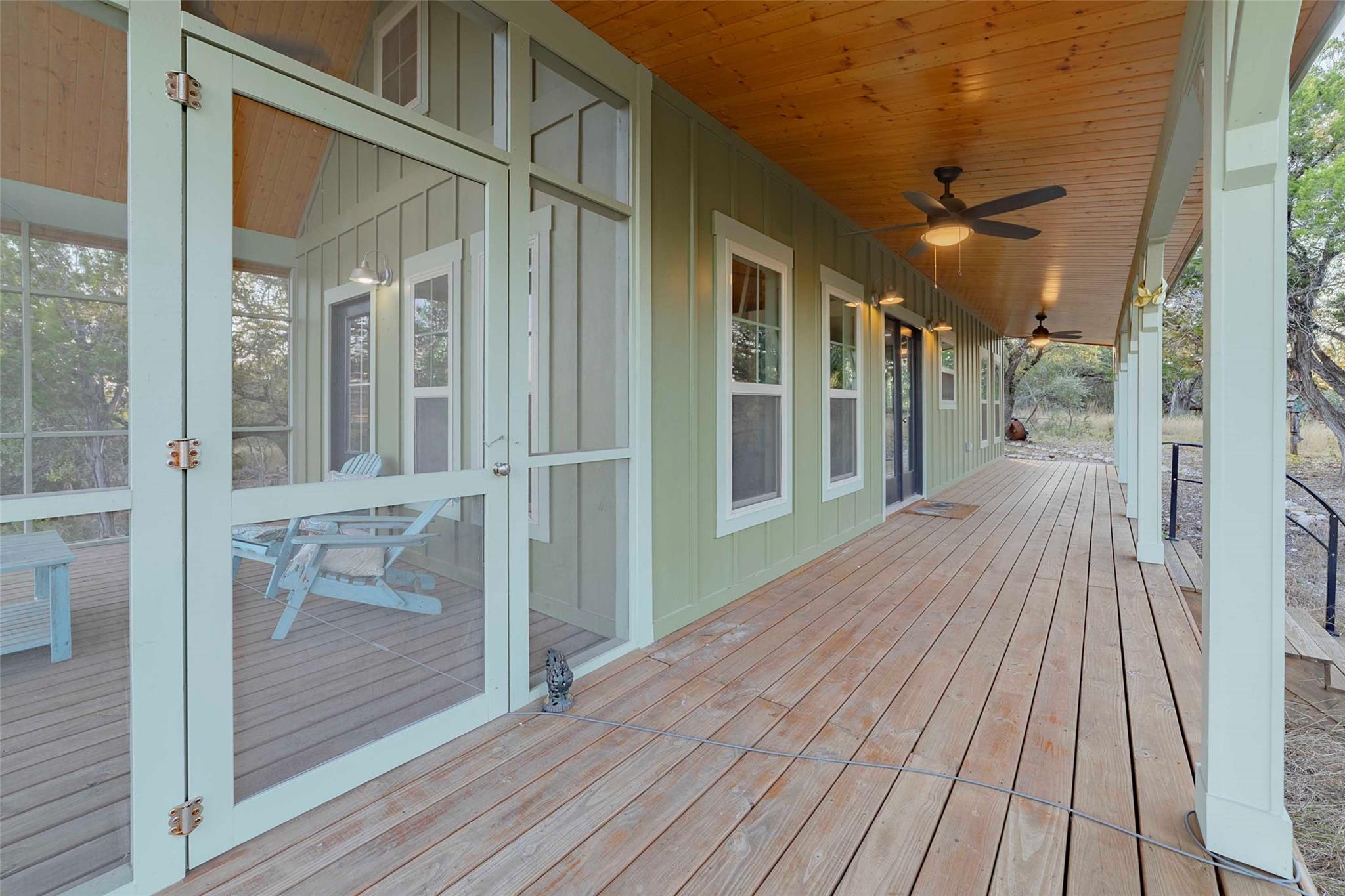 8507 Hammett's Crossing, Round Mountain, TX 78663