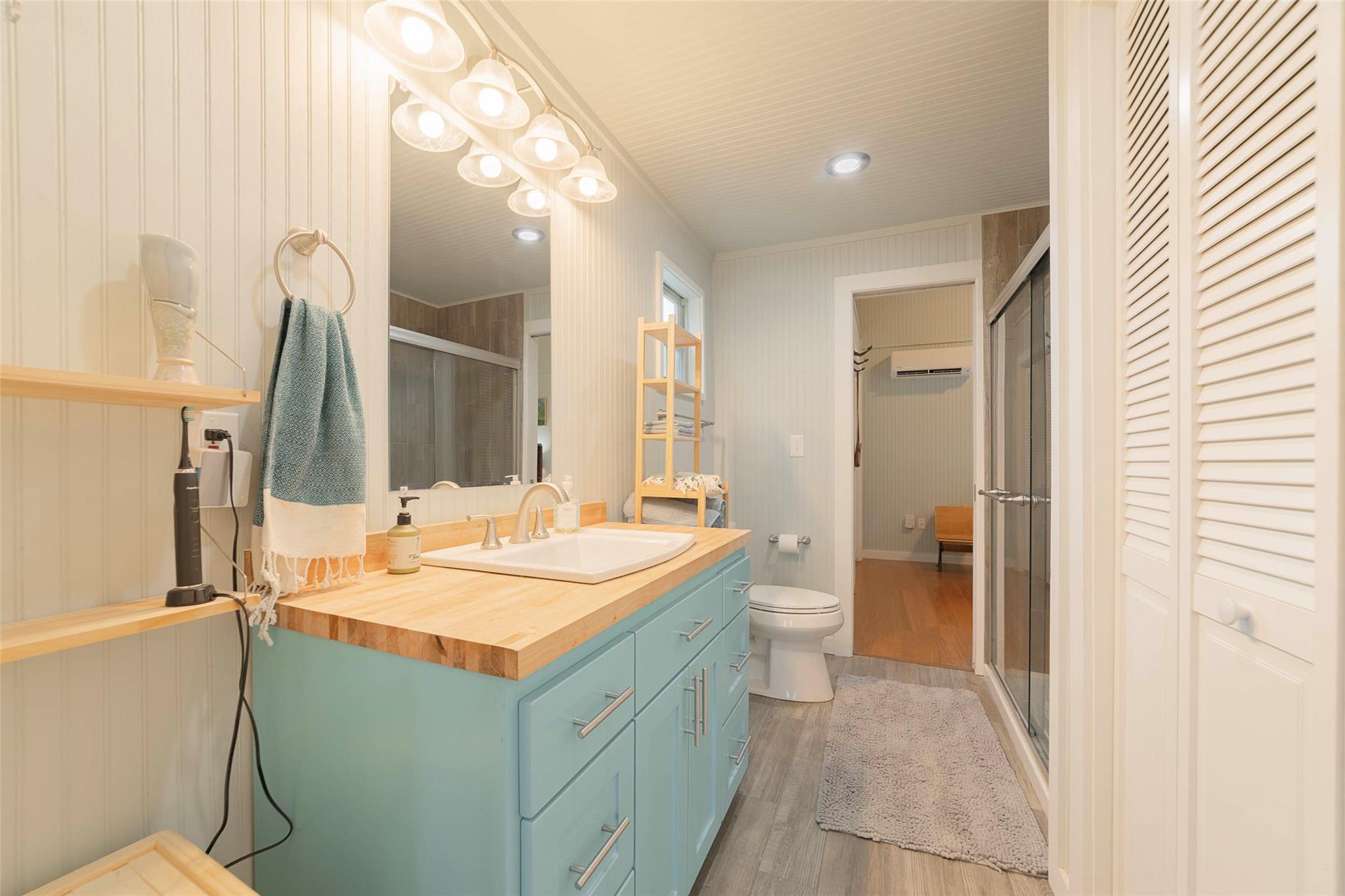 8507 Hammett's Crossing, Round Mountain, TX 78663