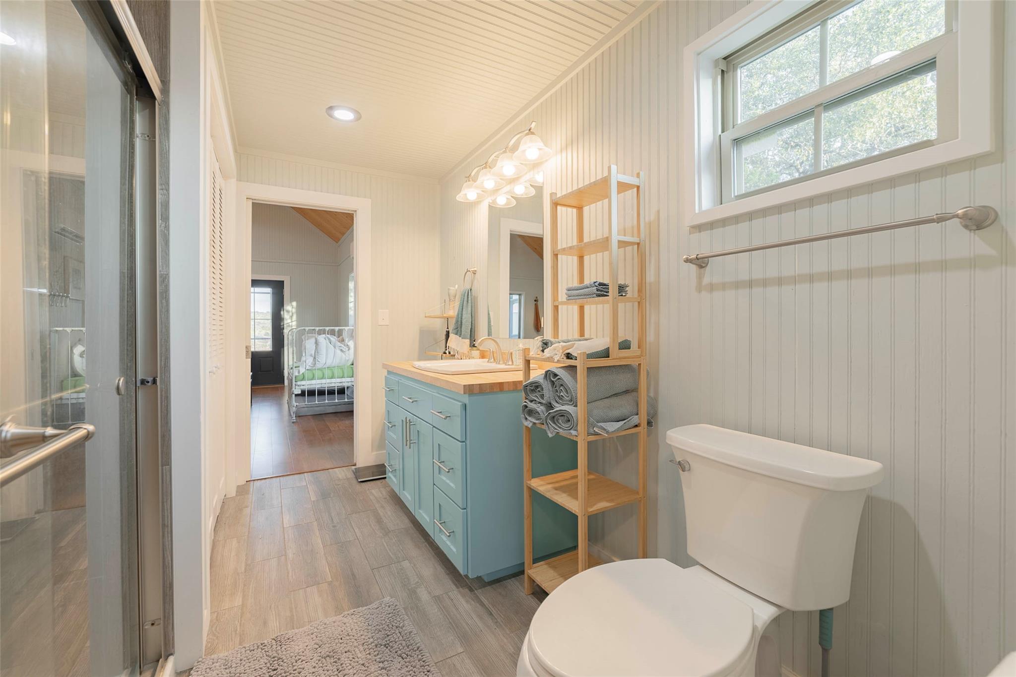 8507 Hammett's Crossing, Round Mountain, TX 78663