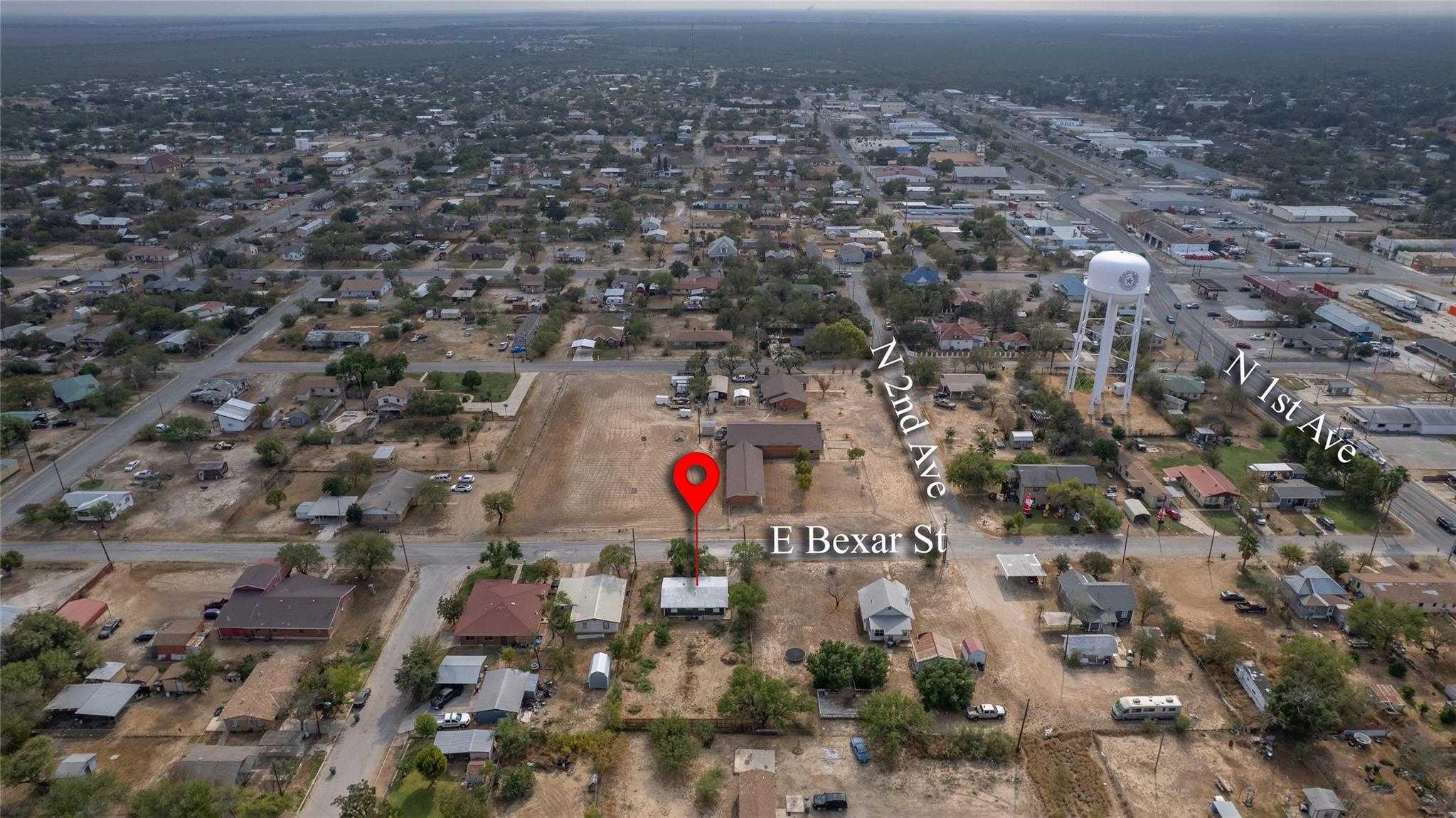 315 E Bexar St, Crystal City, TX 78839