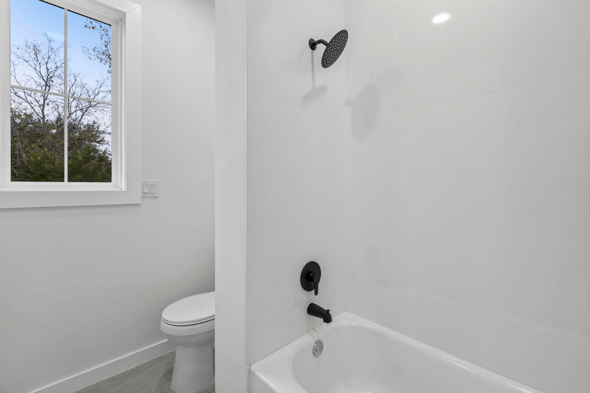 35 Whistling Wind, Wimberley, TX 78676