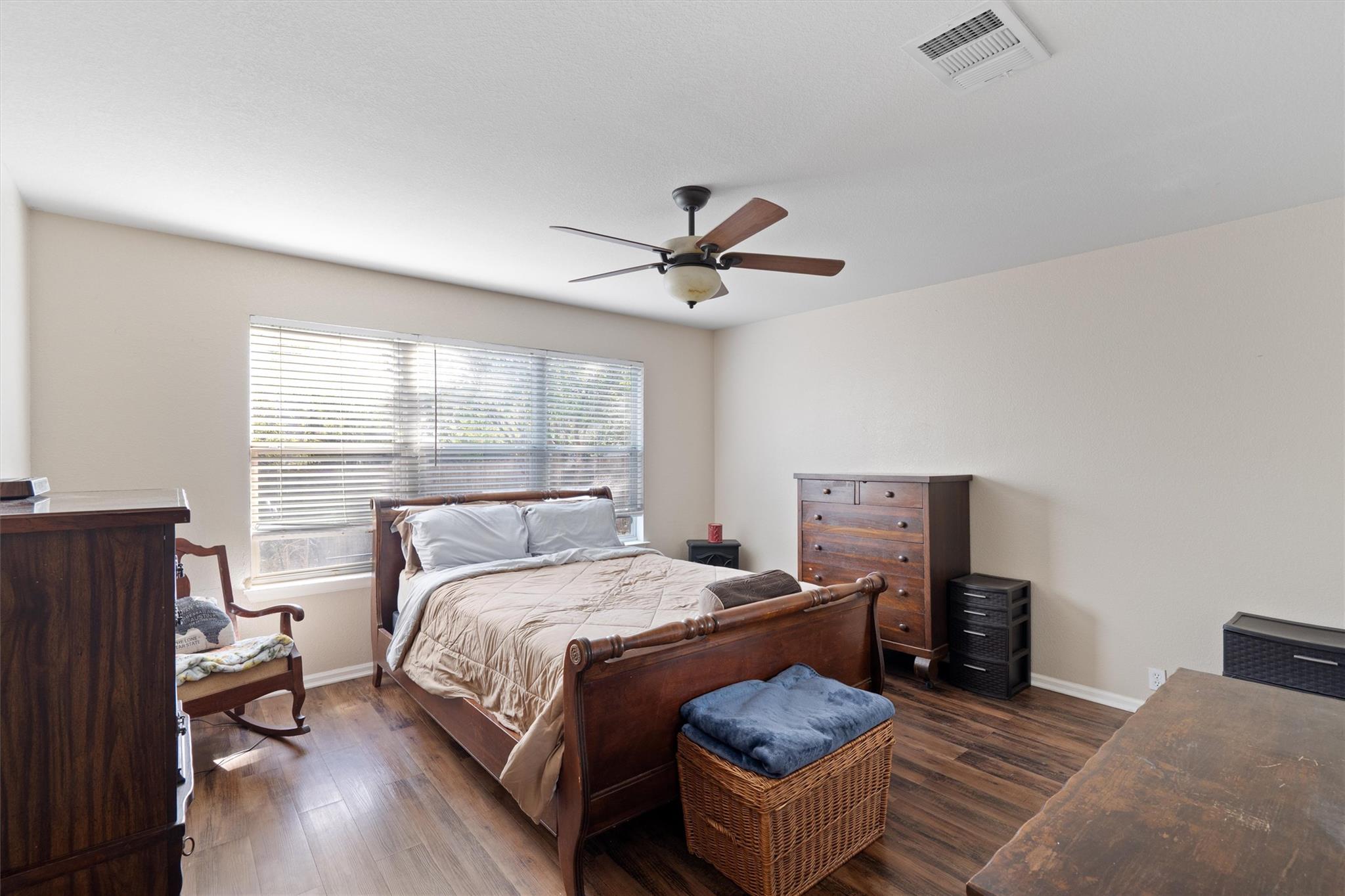 1315 Sunflower Ln, San Marcos, TX 78666