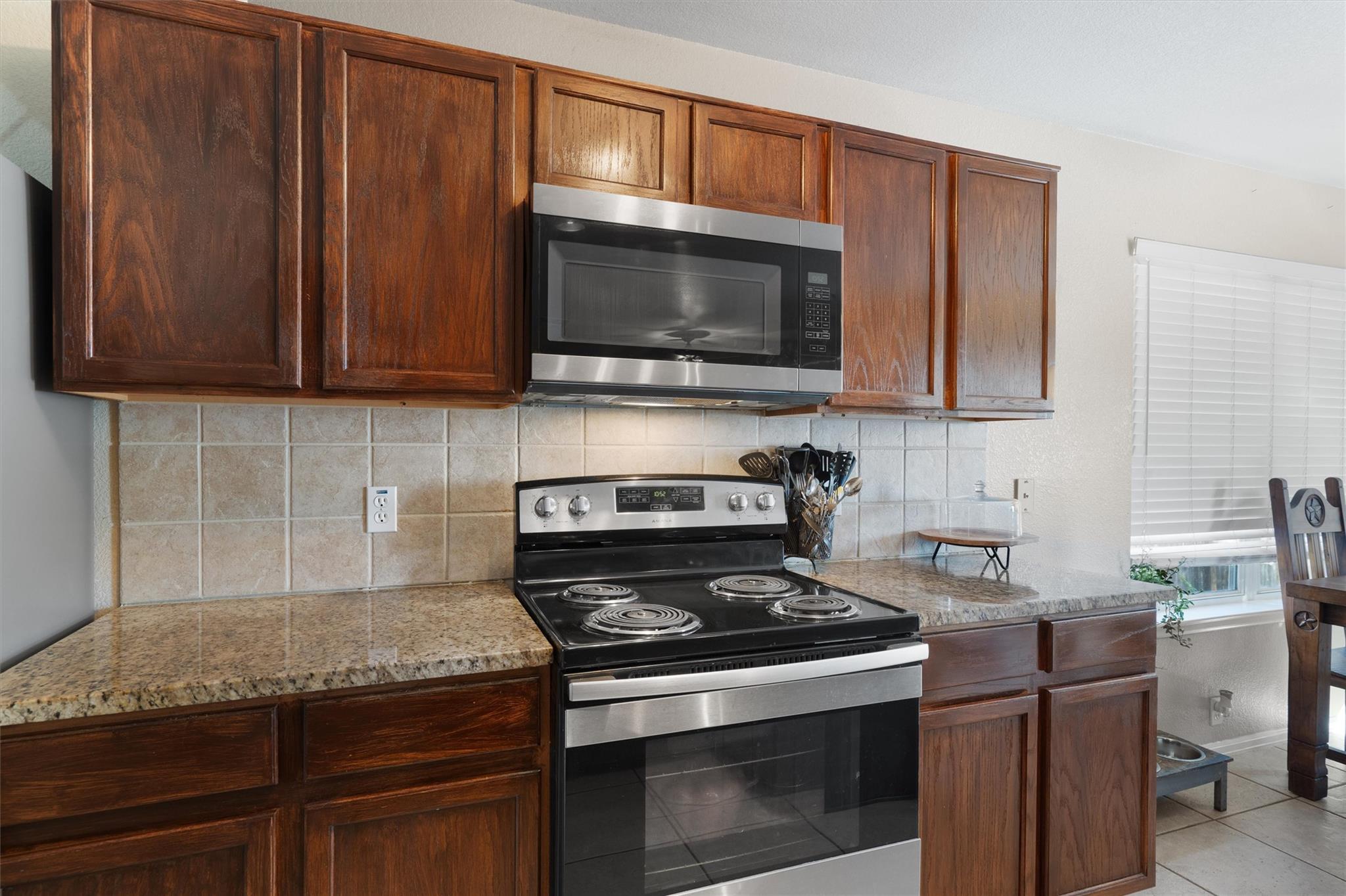 1315 Sunflower Ln, San Marcos, TX 78666