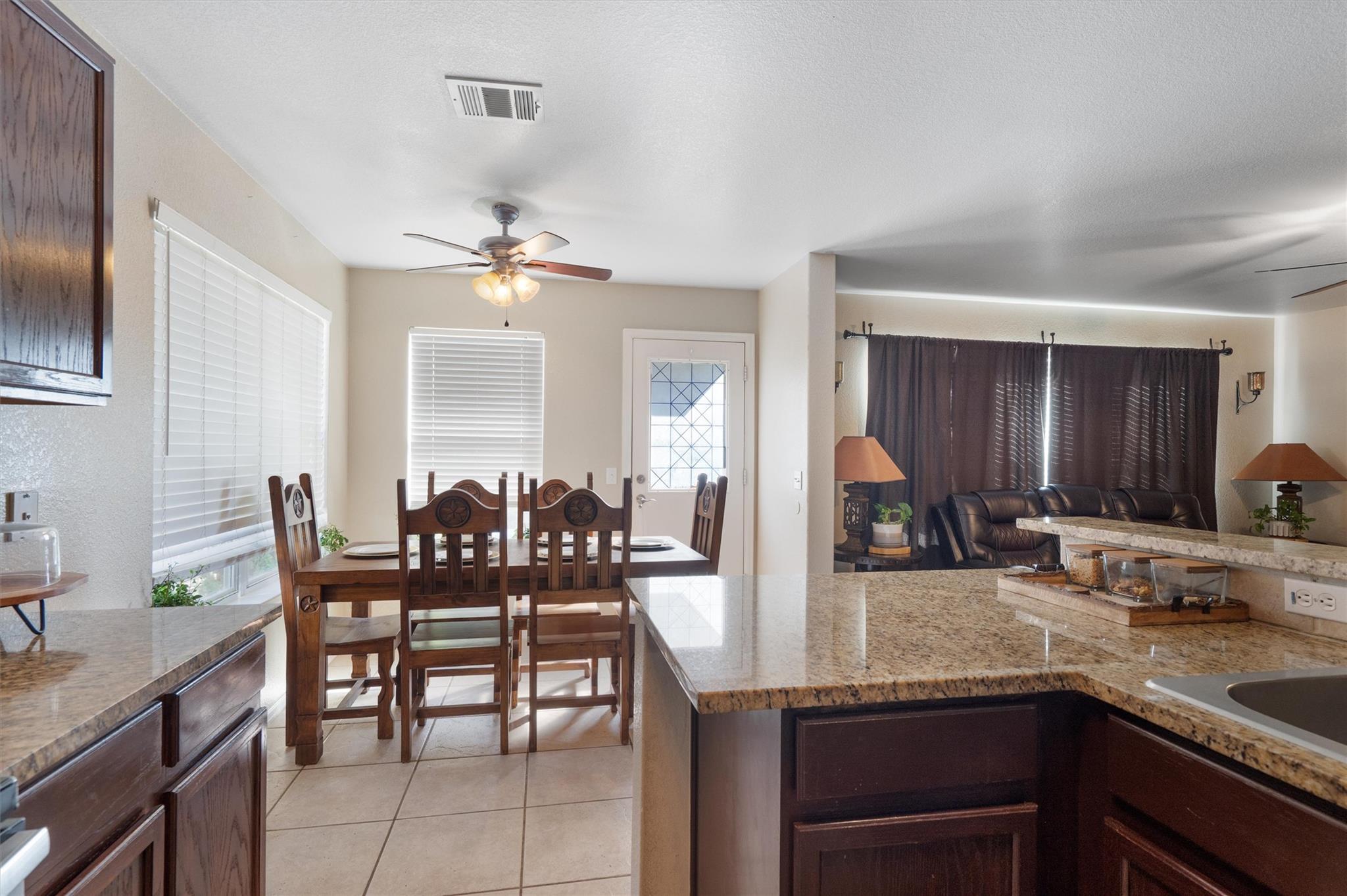 1315 Sunflower Ln, San Marcos, TX 78666