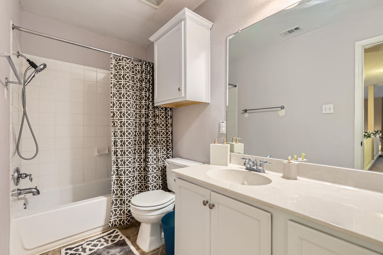 10205 Garbacz Dr # 210, Austin, TX 78748