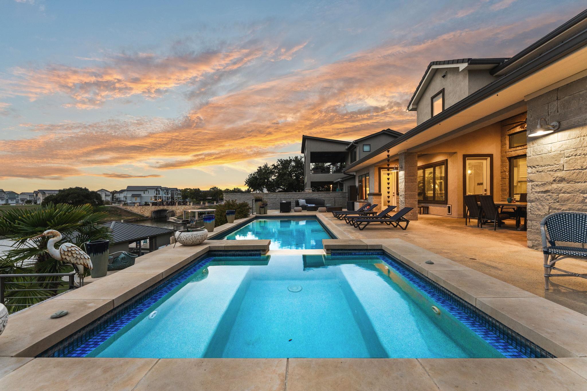 202 Clearwater Dr, Kingsland, TX 78639