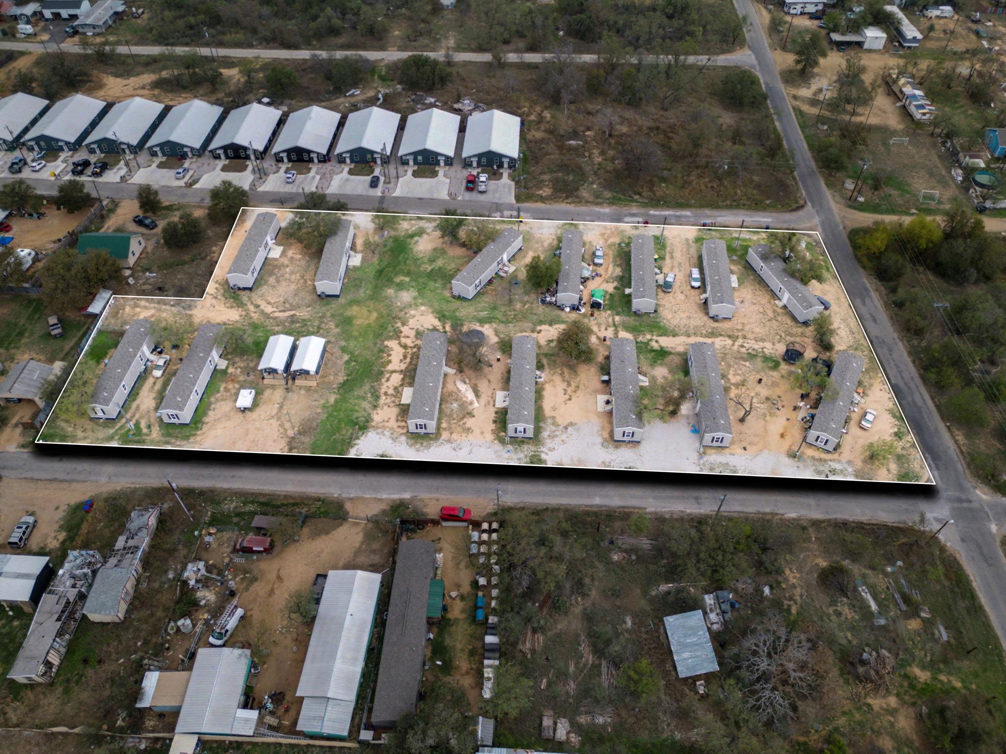 900 Odessa St, Kingsland, TX 78639