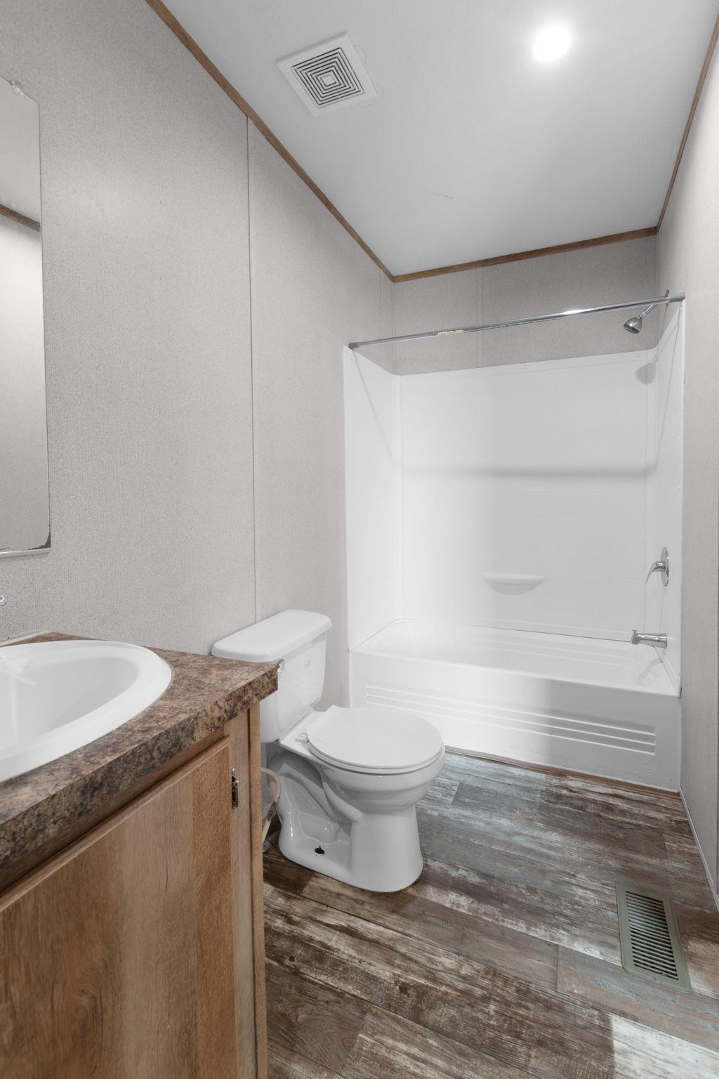 900 Odessa St, Kingsland, TX 78639