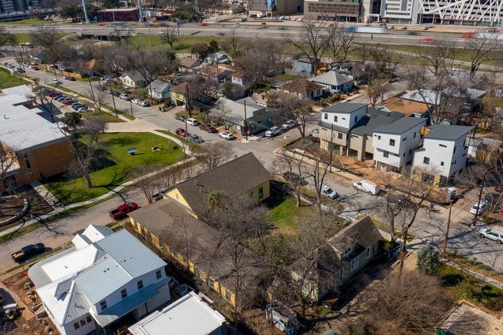 81 San Marcos St # B, Austin, TX 78702