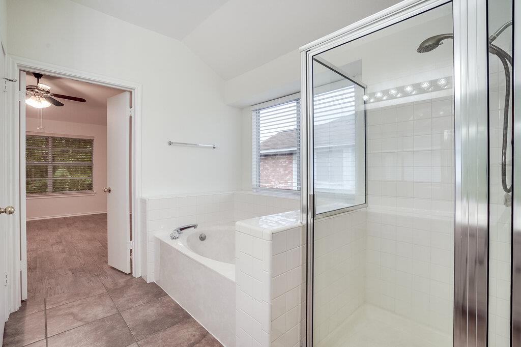 1102 Black Locust Dr W, Pflugerville, TX 78660