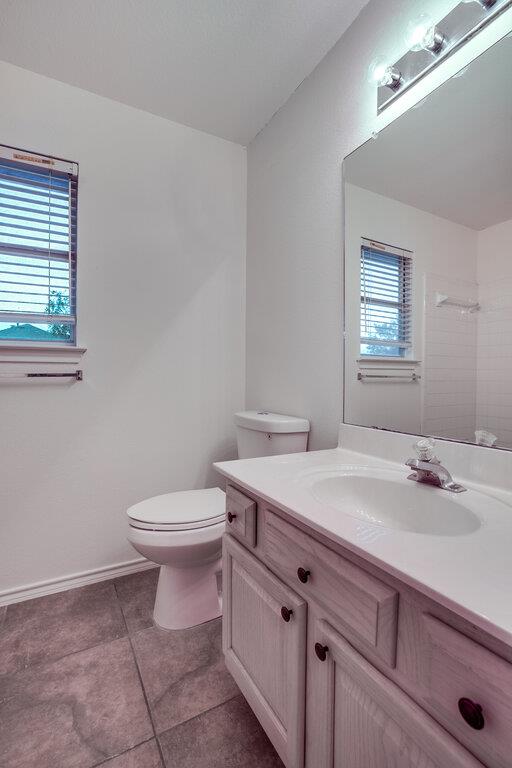 1102 Black Locust Dr W, Pflugerville, TX 78660