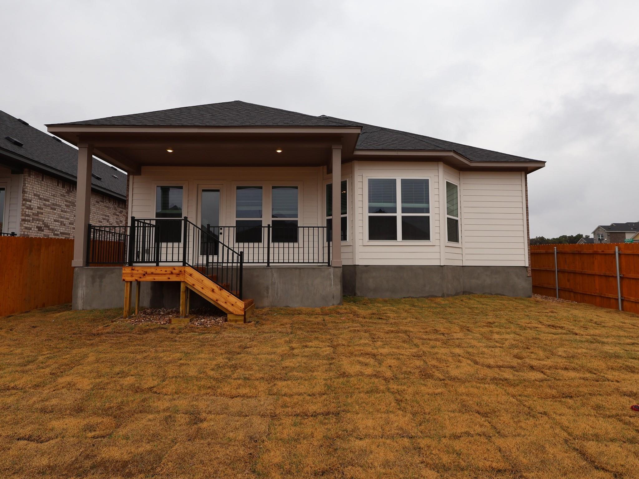 129 Bishop Wood Rd, Dripping Springs, TX 78620