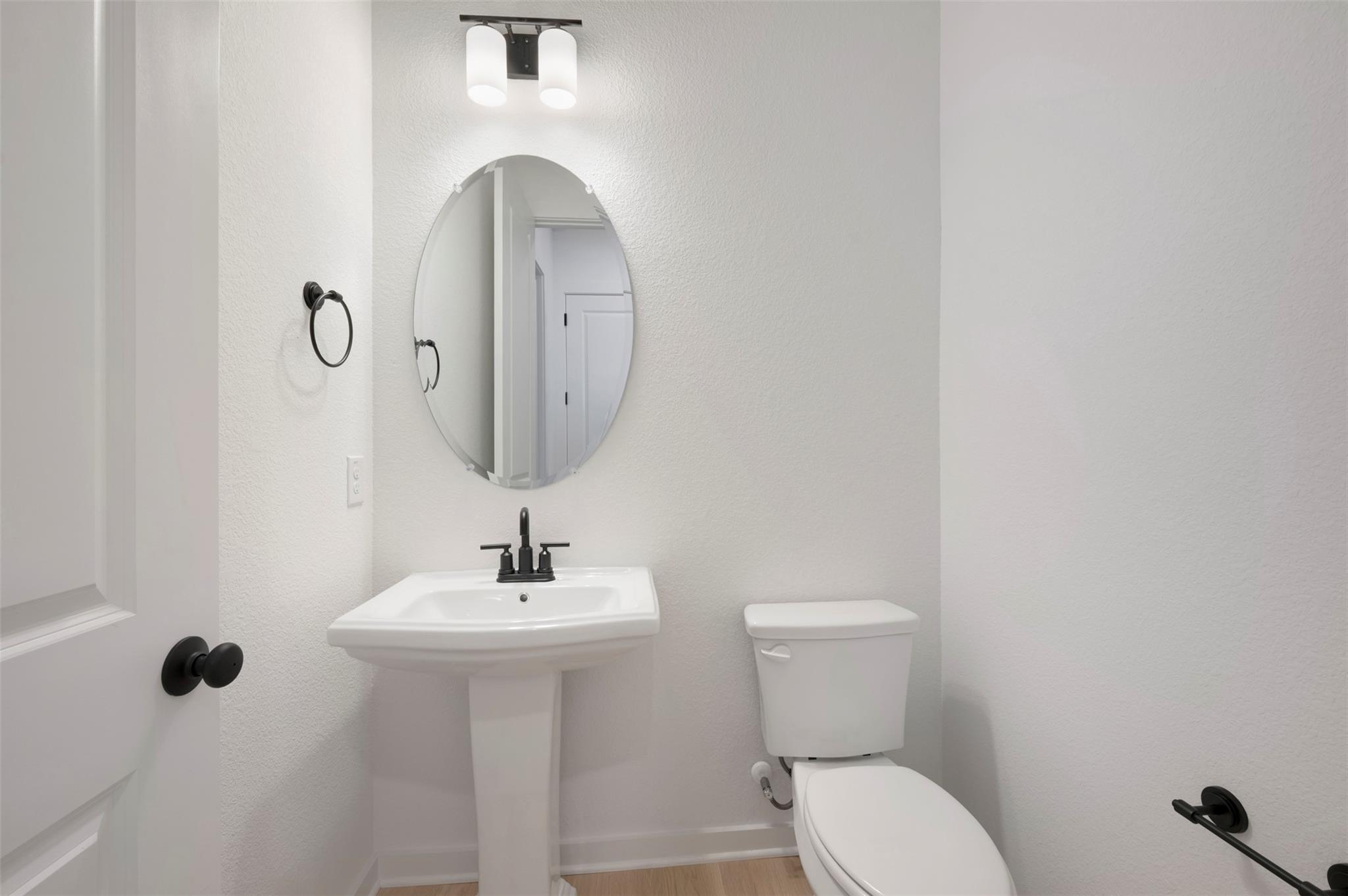 129 Bishop Wood Rd, Dripping Springs, TX 78620