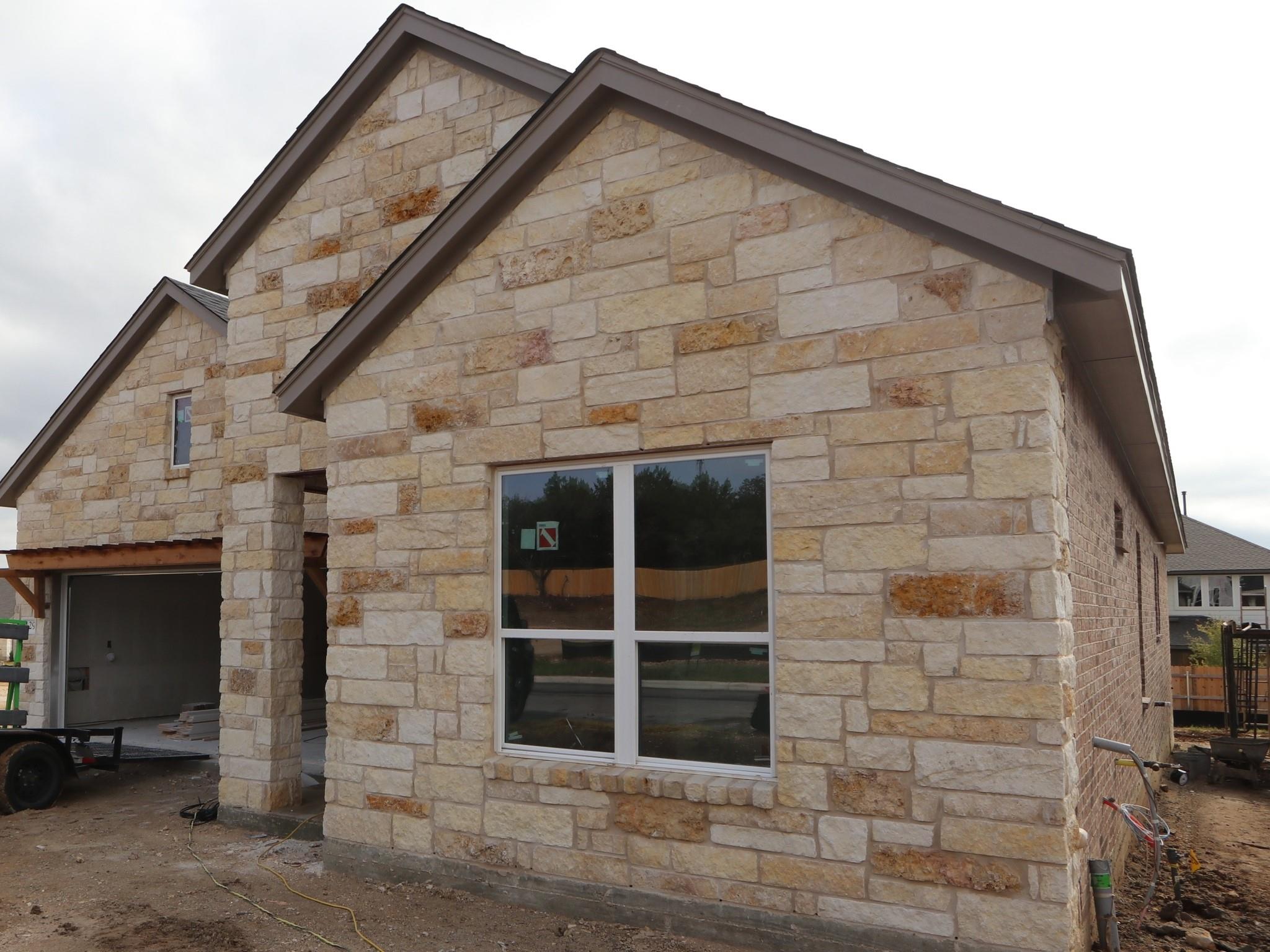 129 Bishop Wood Rd, Dripping Springs, TX 78620