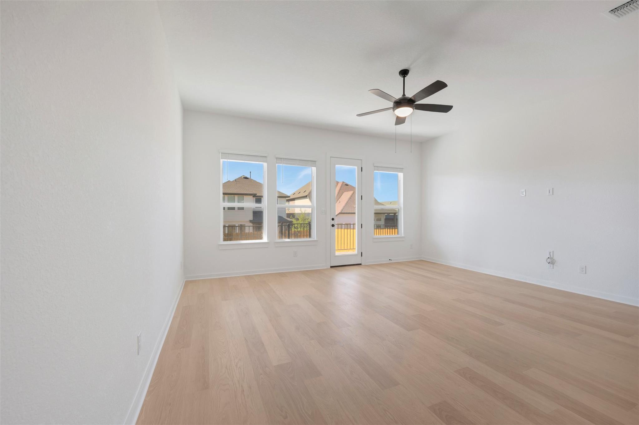 129 Bishop Wood Rd, Dripping Springs, TX 78620