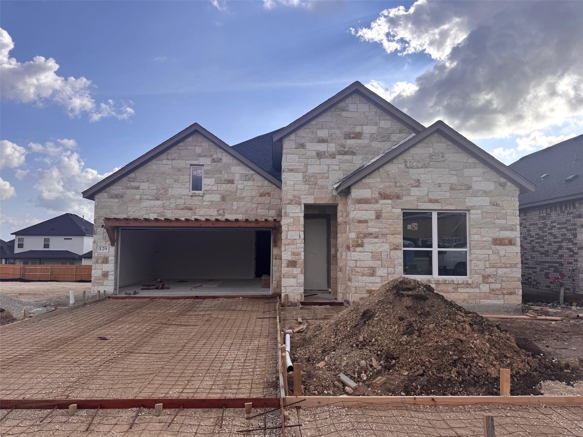 129 Bishop Wood Rd, Dripping Springs, TX 78620