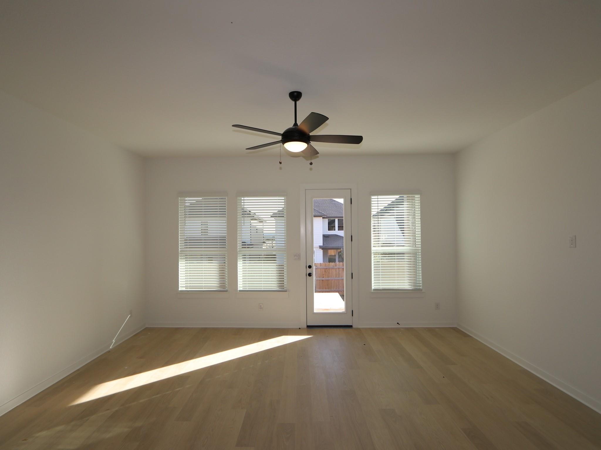 129 Bishop Wood Rd, Dripping Springs, TX 78620