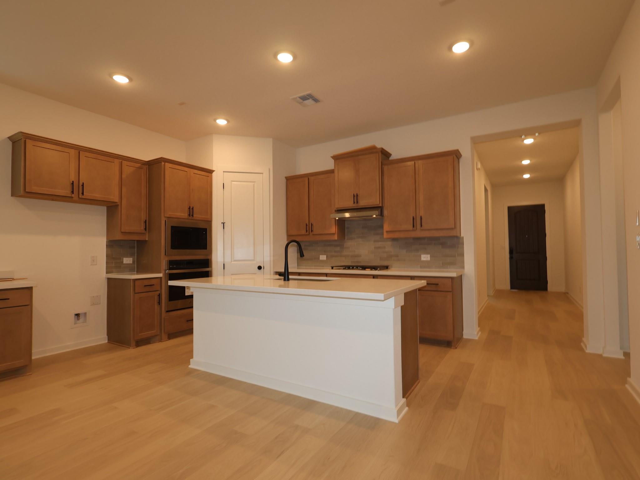 129 Bishop Wood Rd, Dripping Springs, TX 78620