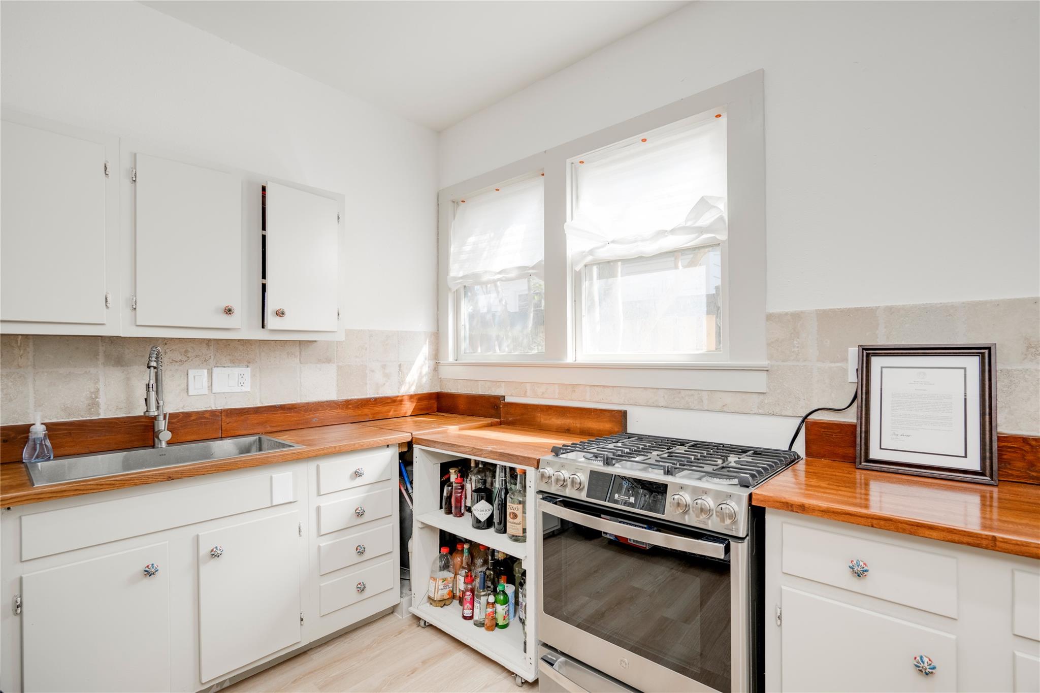 81 San Marcos St # C, Austin, TX 78702