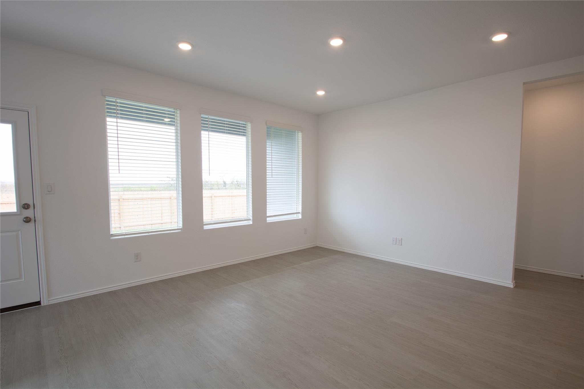 209 Twilight Breeze Way, Hutto, TX 78634