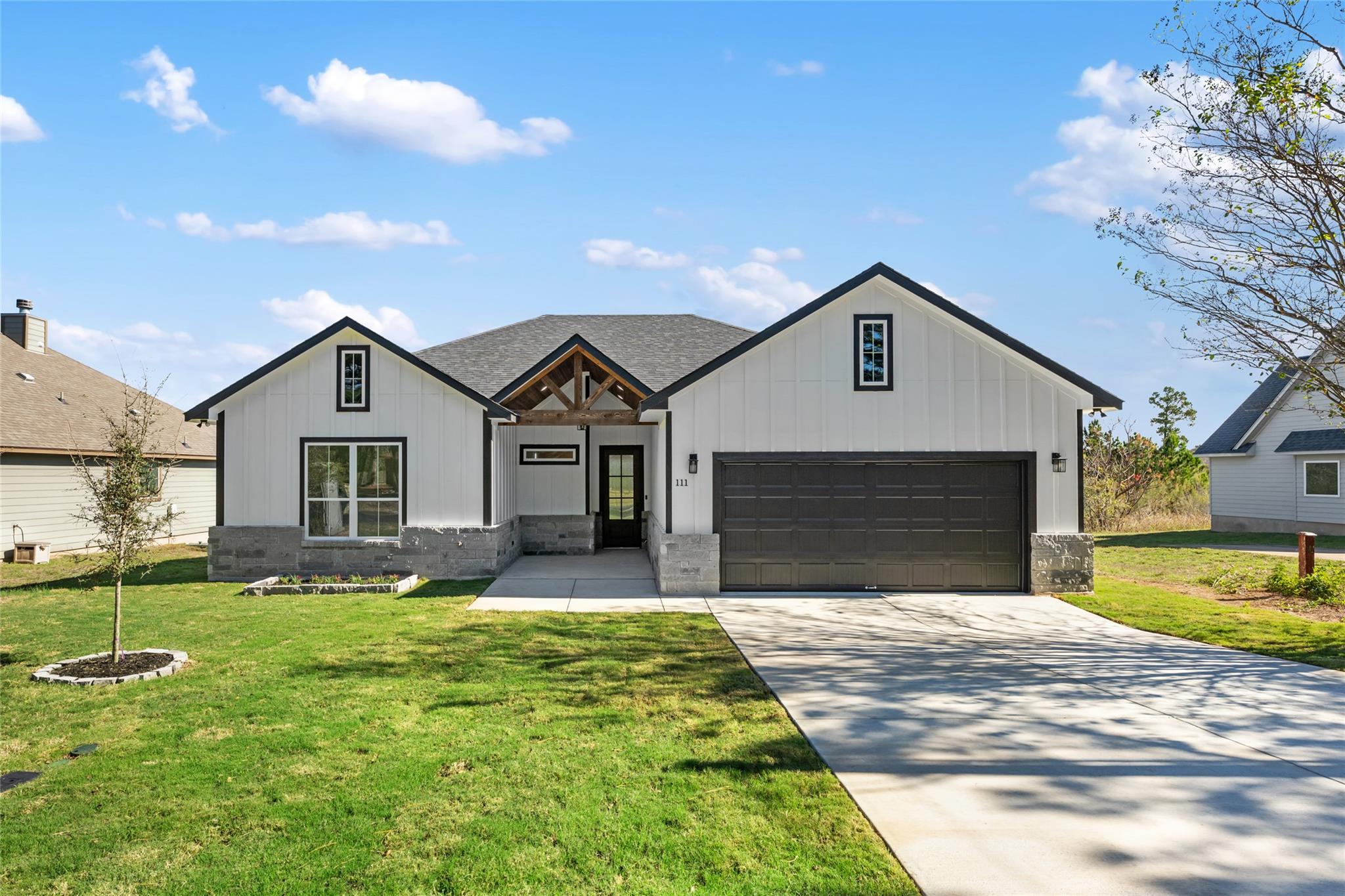 111 Kukui Ct, Bastrop, TX 78602