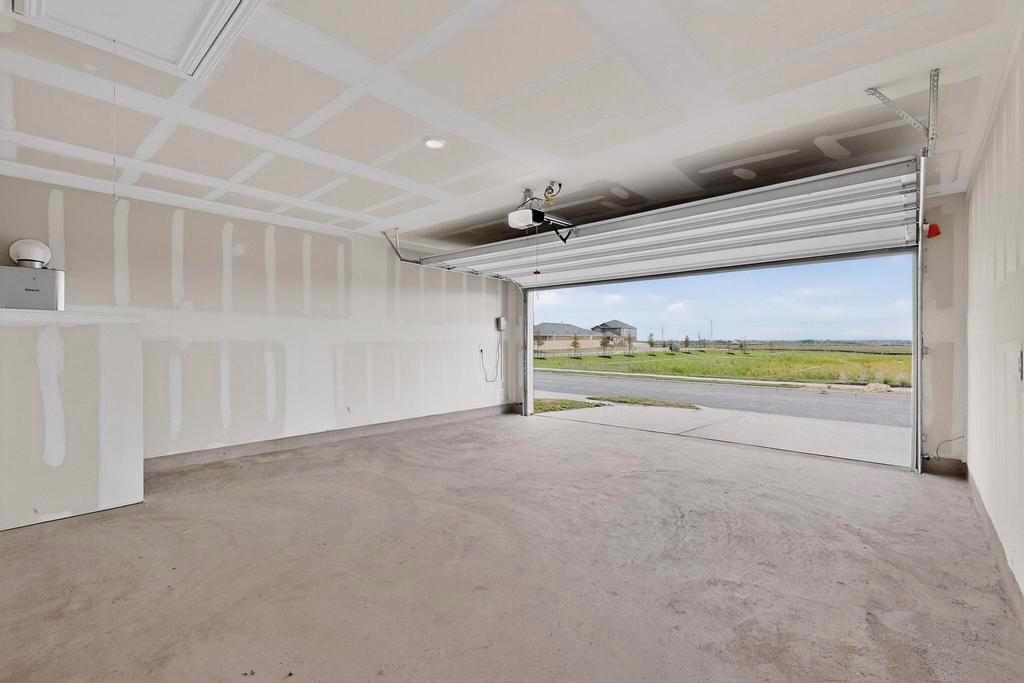 107 Herald Dr, Hutto, TX 78634