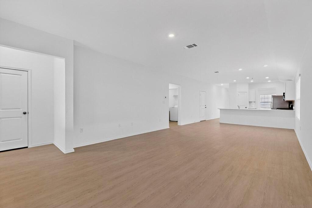 107 Herald Dr, Hutto, TX 78634