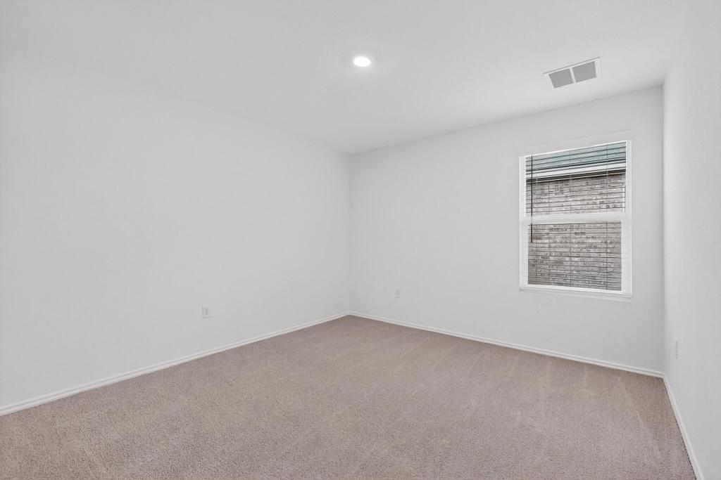 107 Herald Dr, Hutto, TX 78634