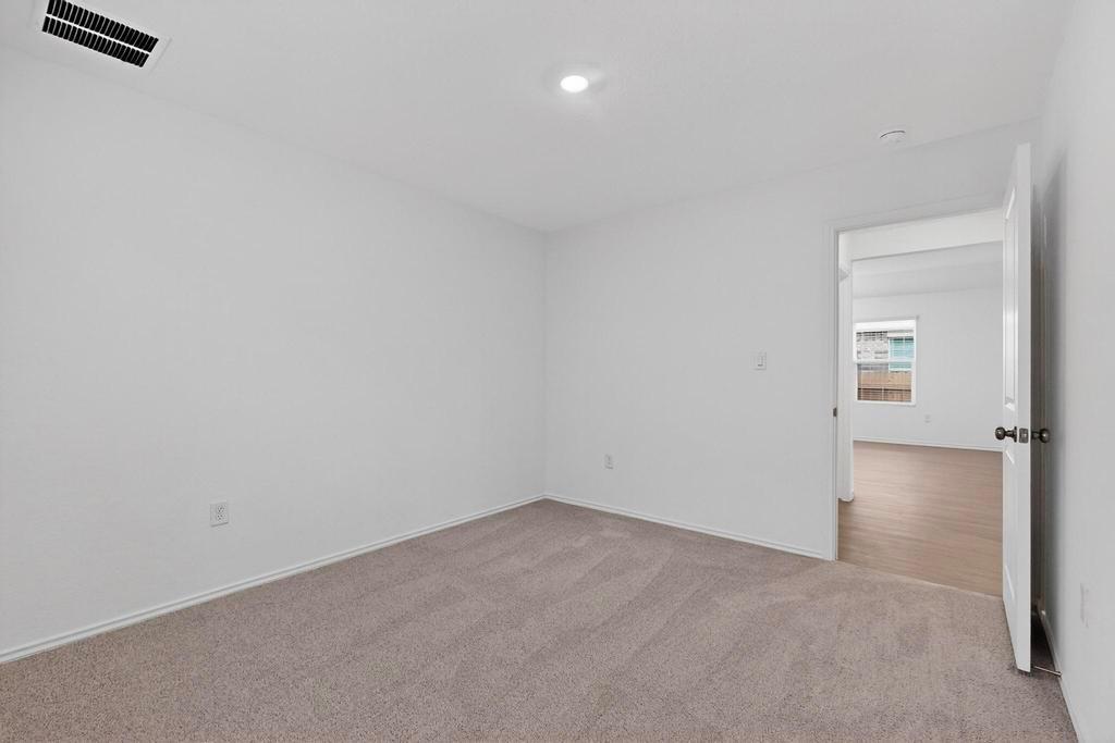 107 Herald Dr, Hutto, TX 78634