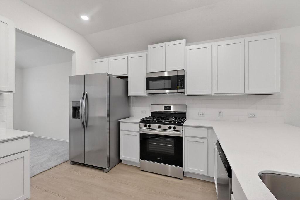 107 Herald Dr, Hutto, TX 78634