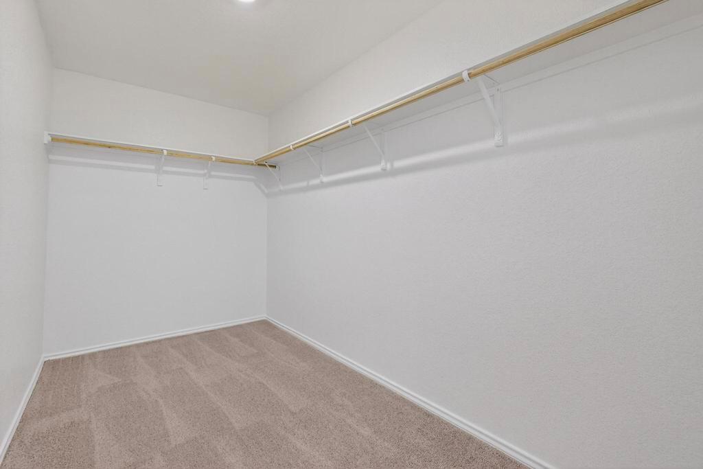 107 Herald Dr, Hutto, TX 78634