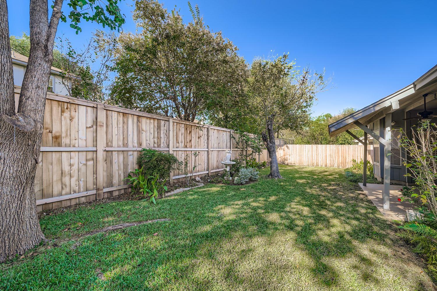 1209 Parrot Trl, Round Rock, TX 78681