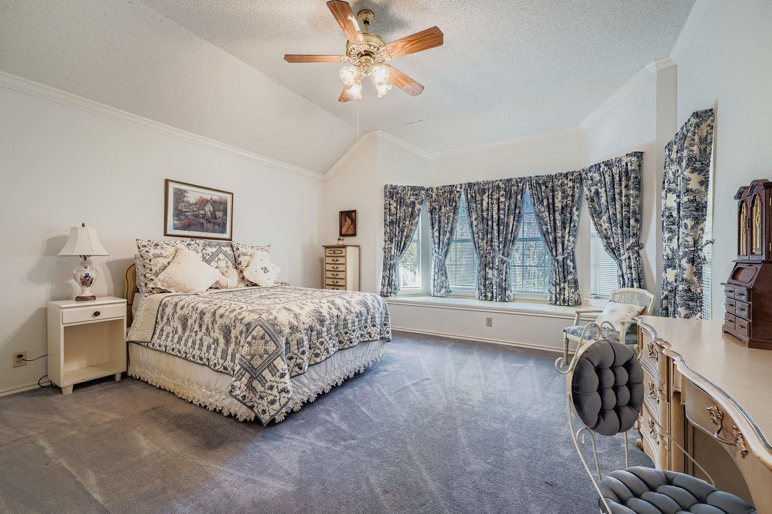 1209 Parrot Trl, Round Rock, TX 78681