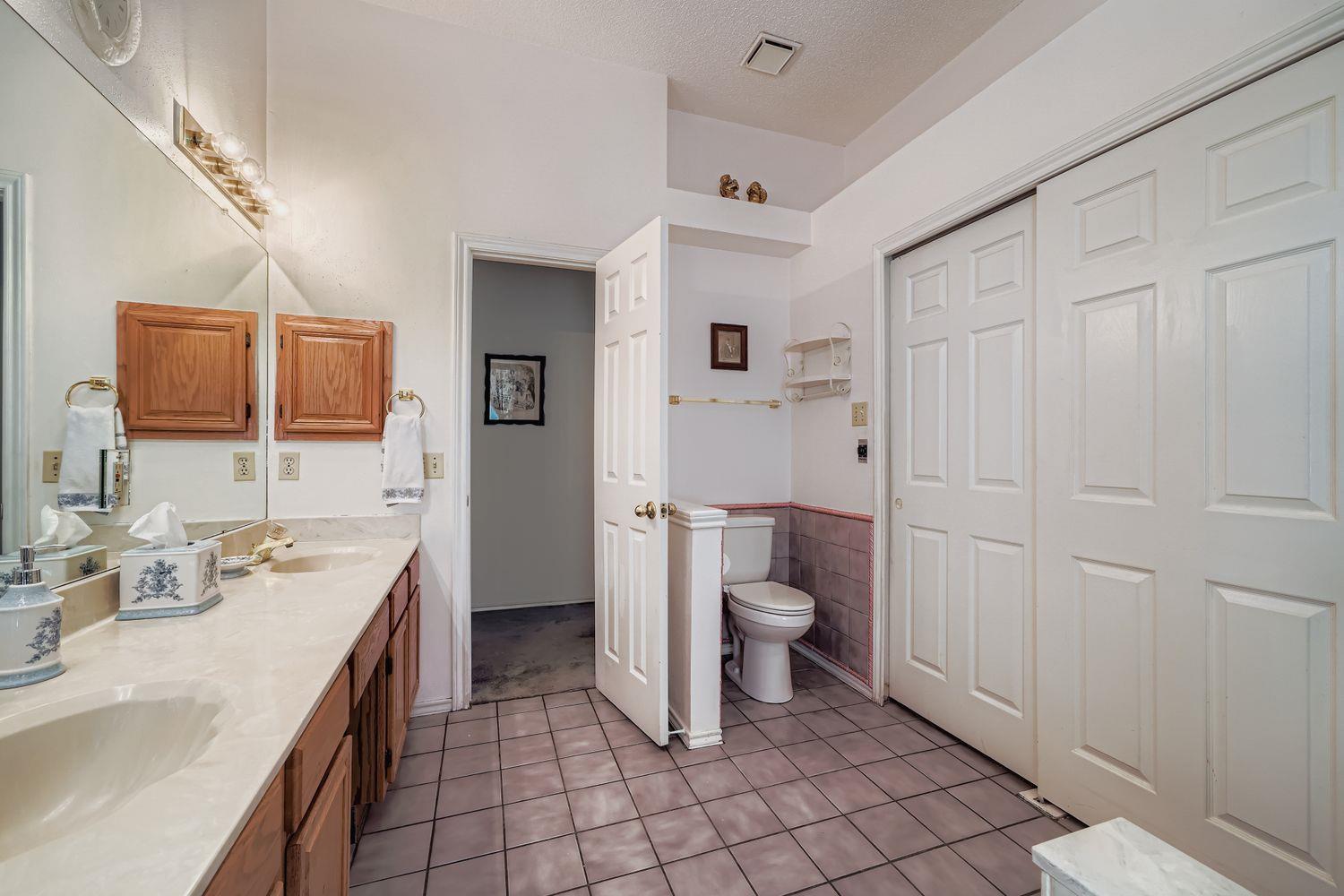 1209 Parrot Trl, Round Rock, TX 78681