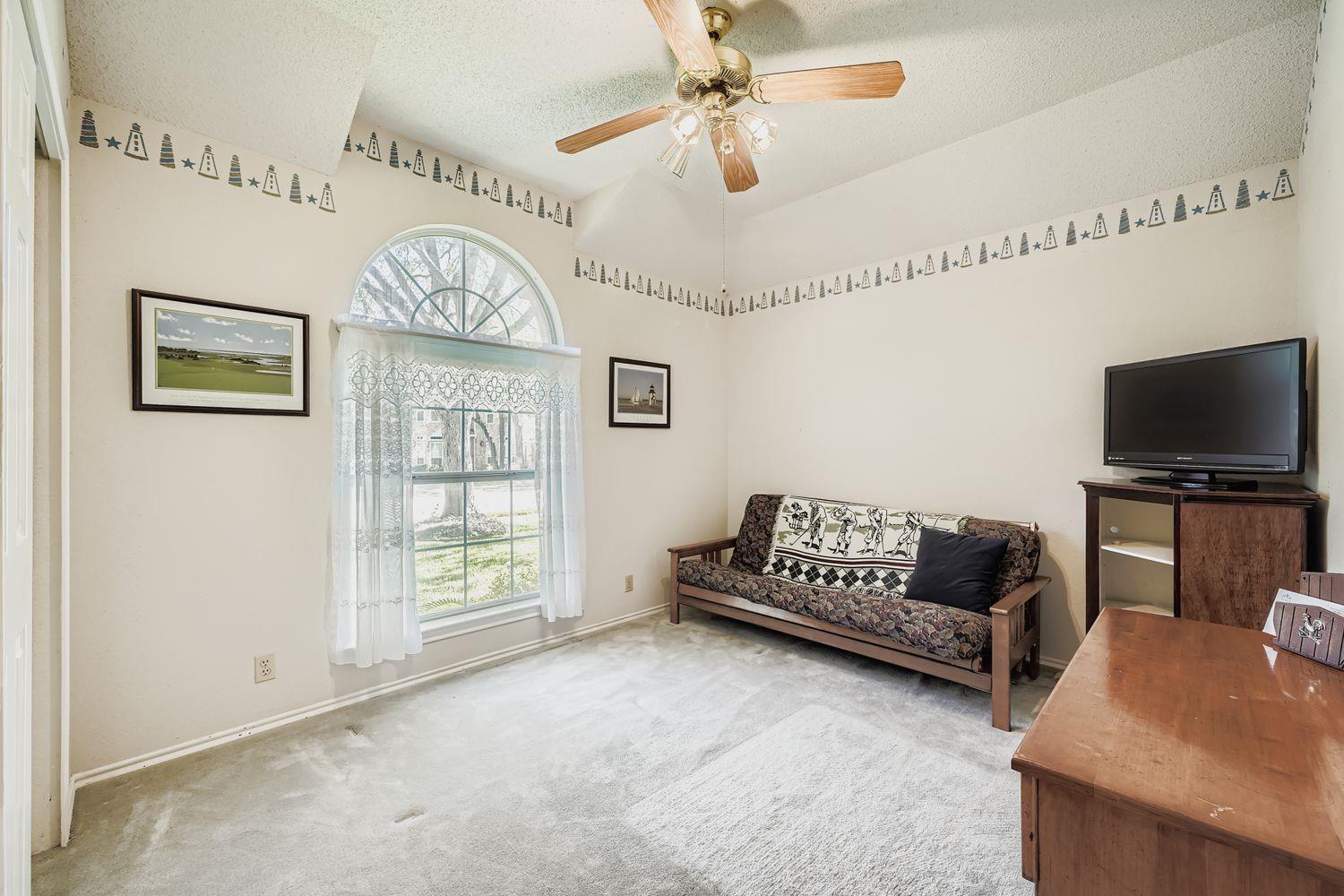 1209 Parrot Trl, Round Rock, TX 78681