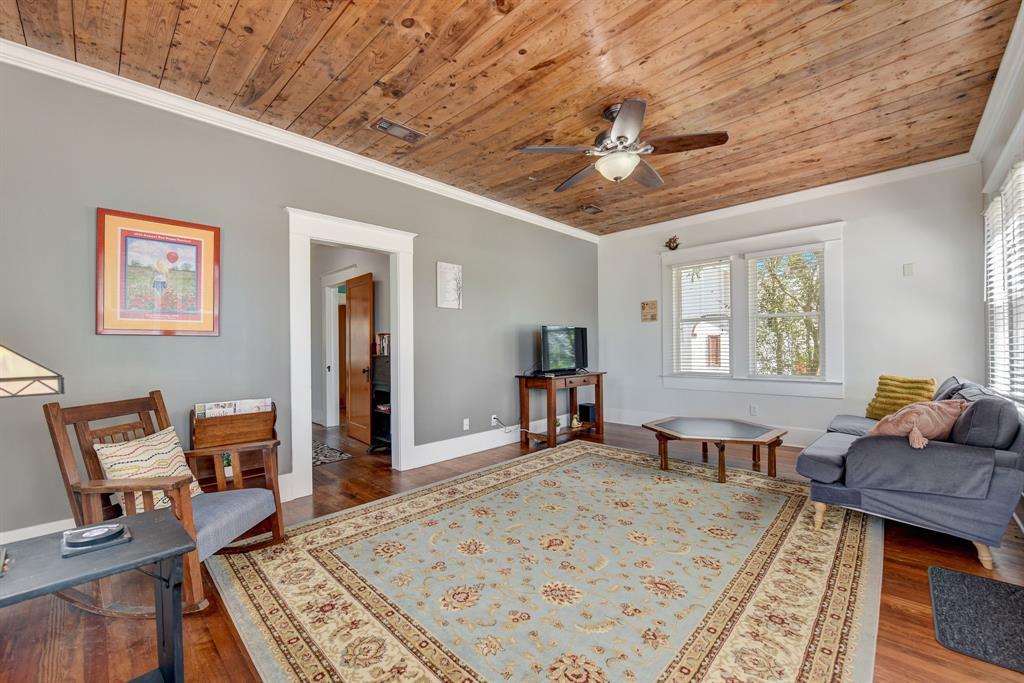 601 E 8th St, Georgetown, TX 78626