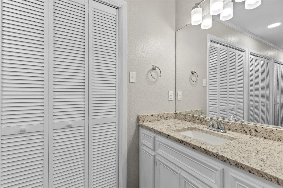 201 E Noton St # 104, Pflugerville, TX 78660