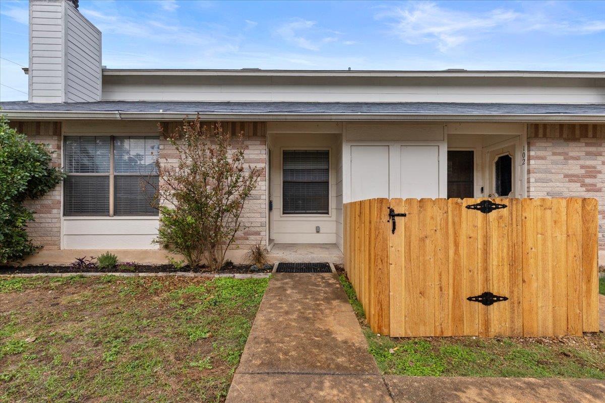 201 E Noton St # 104, Pflugerville, TX 78660