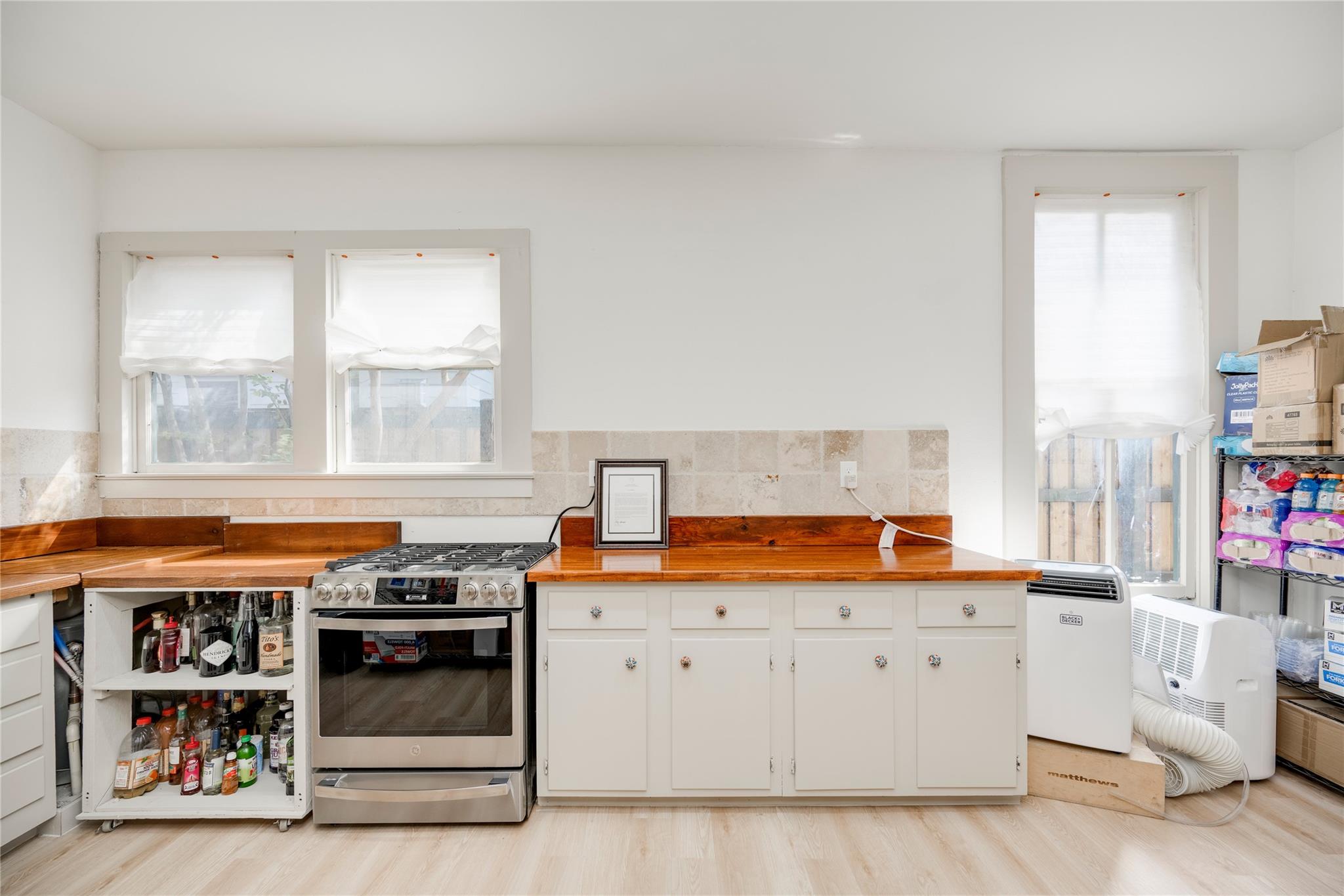 81 San Marcos St # E, Austin, TX 78702