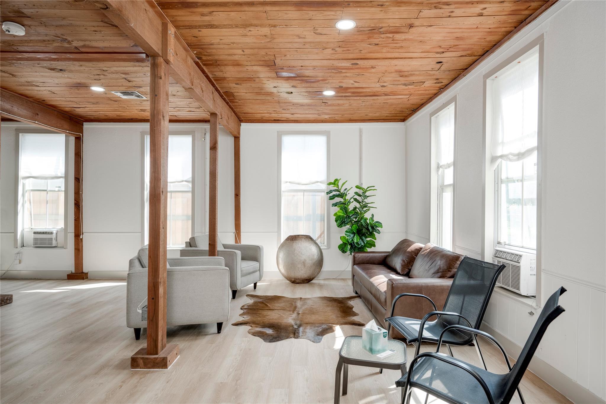 81 San Marcos St # E, Austin, TX 78702