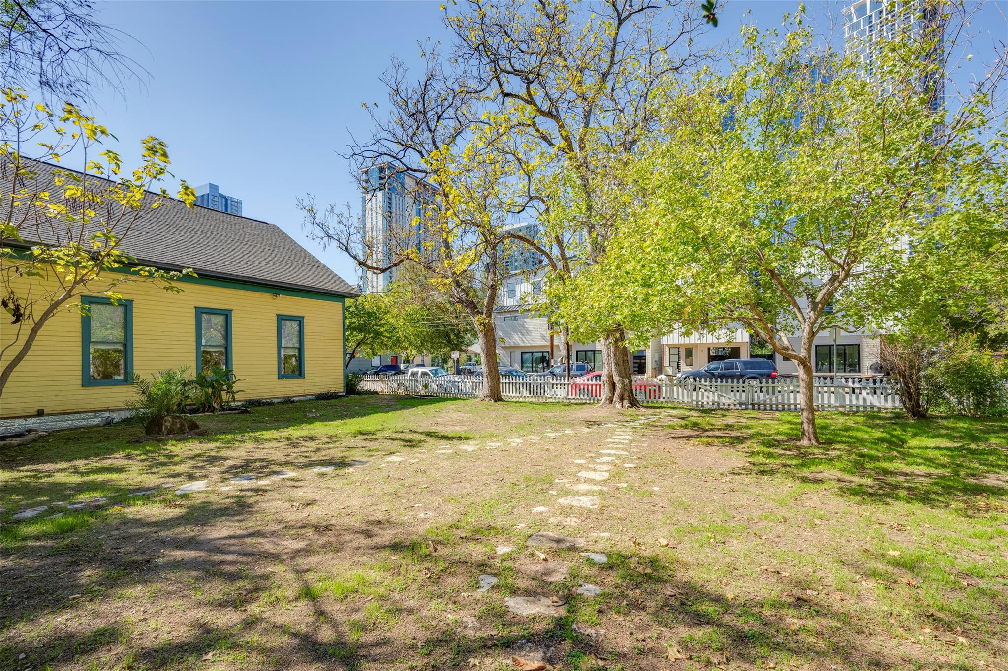 81 San Marcos St # E, Austin, TX 78702