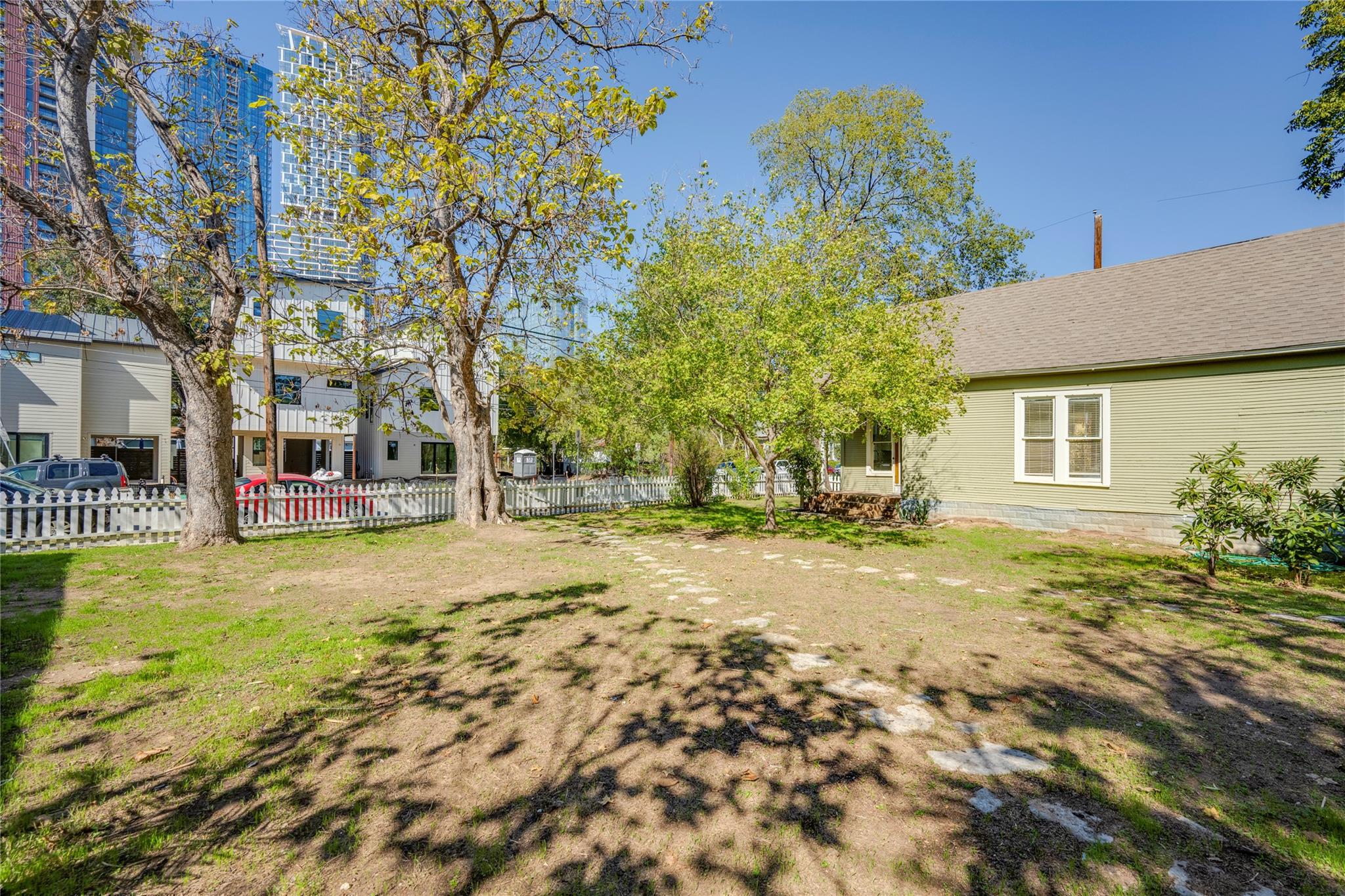 81 San Marcos St # E, Austin, TX 78702