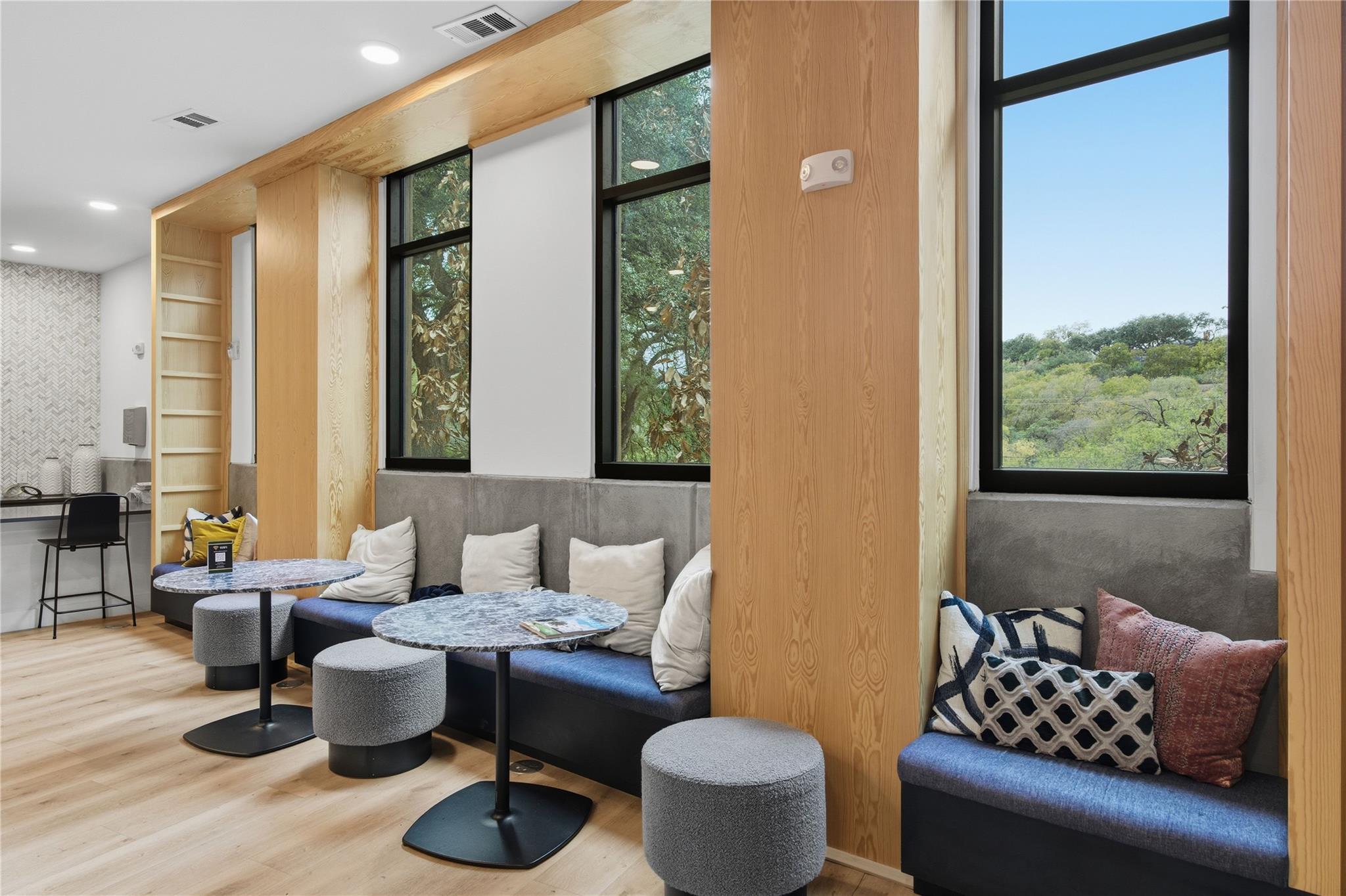 2500 Longview St # 201, Austin, TX 78705