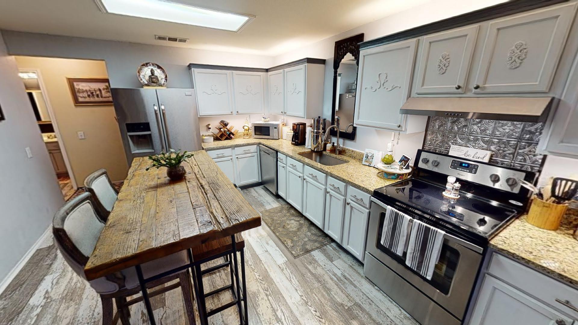 6616 Piedras Blanco Dr, Austin, TX 78747