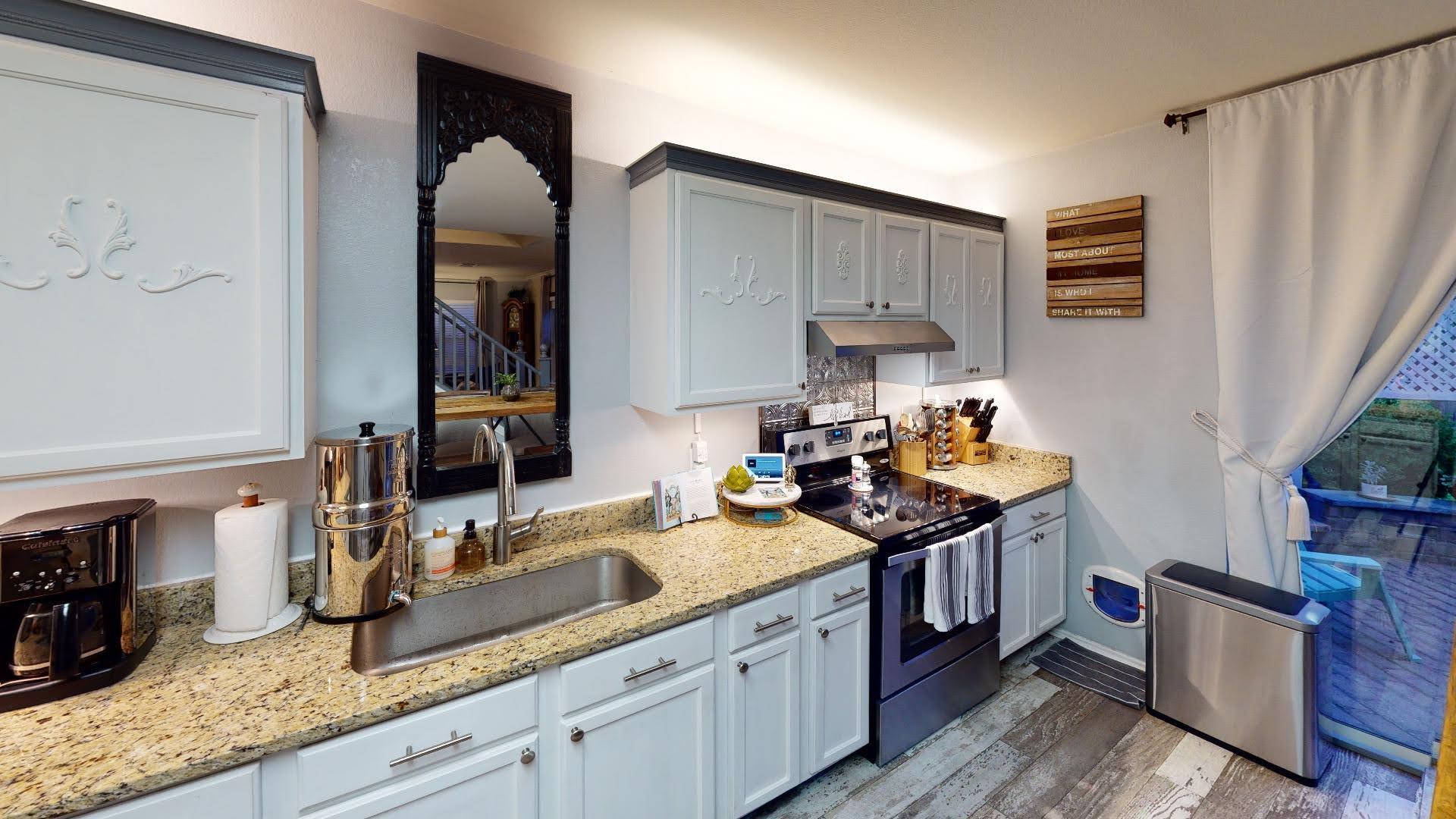 6616 Piedras Blanco Dr, Austin, TX 78747