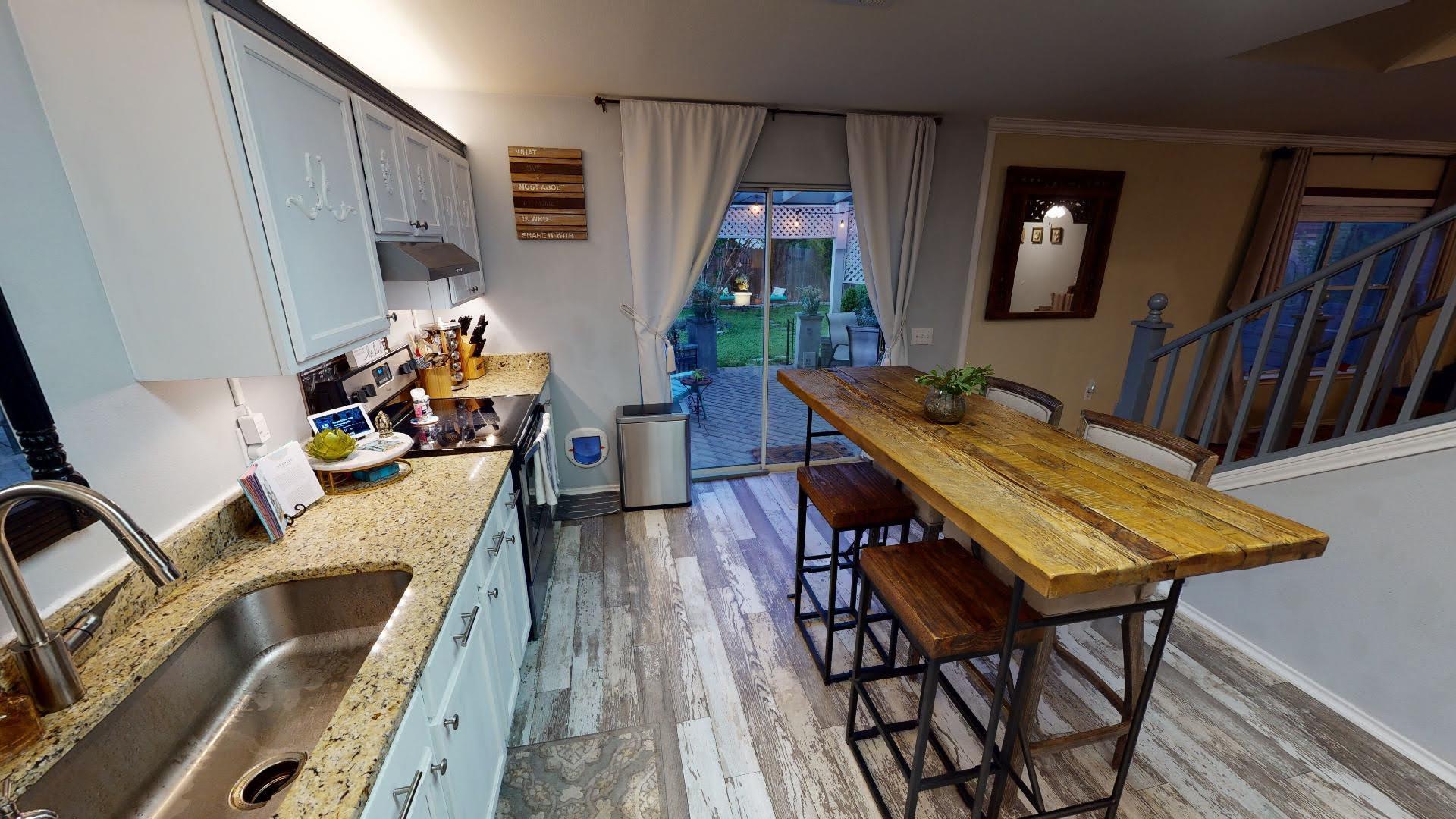 6616 Piedras Blanco Dr, Austin, TX 78747