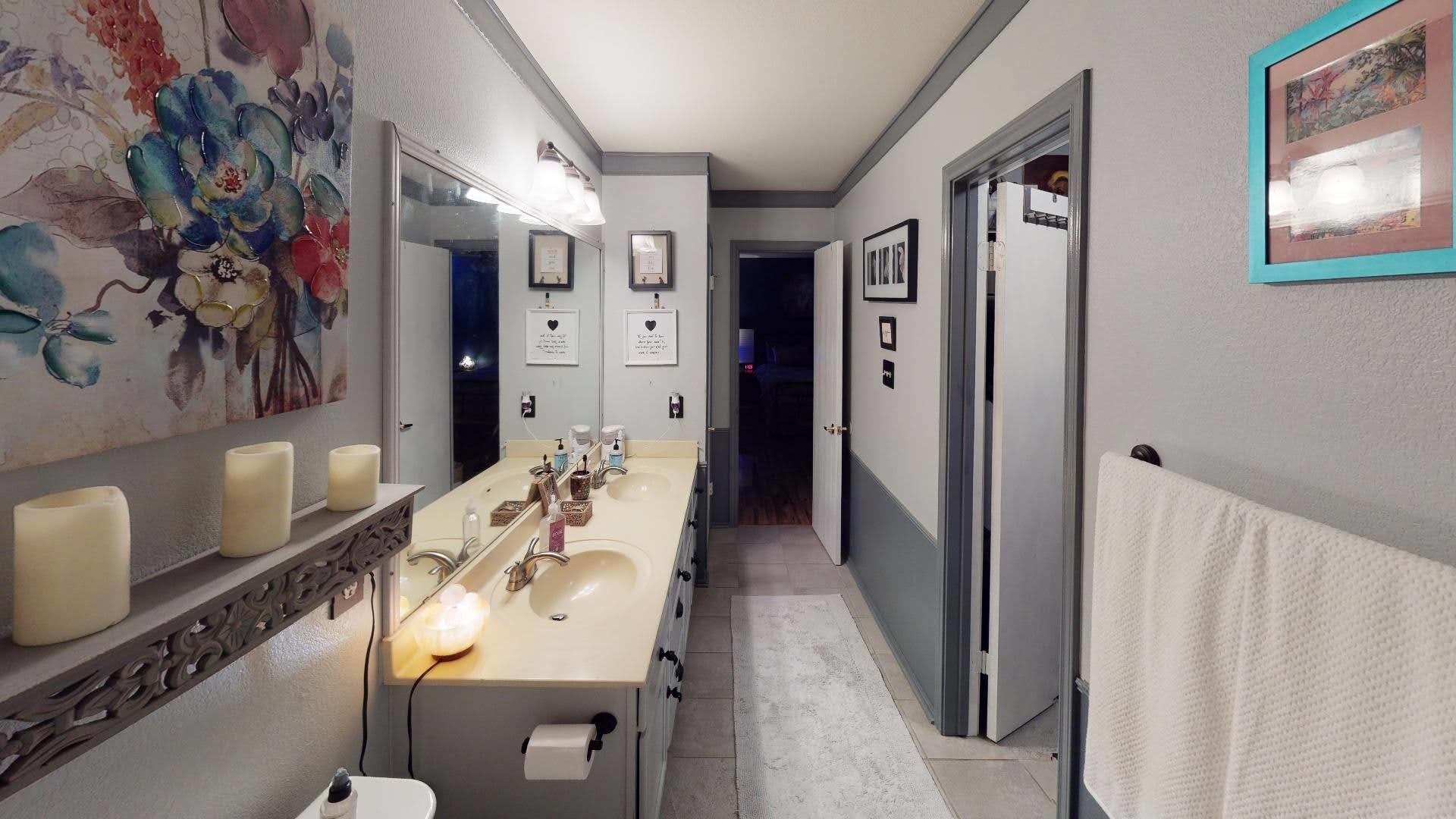 6616 Piedras Blanco Dr, Austin, TX 78747