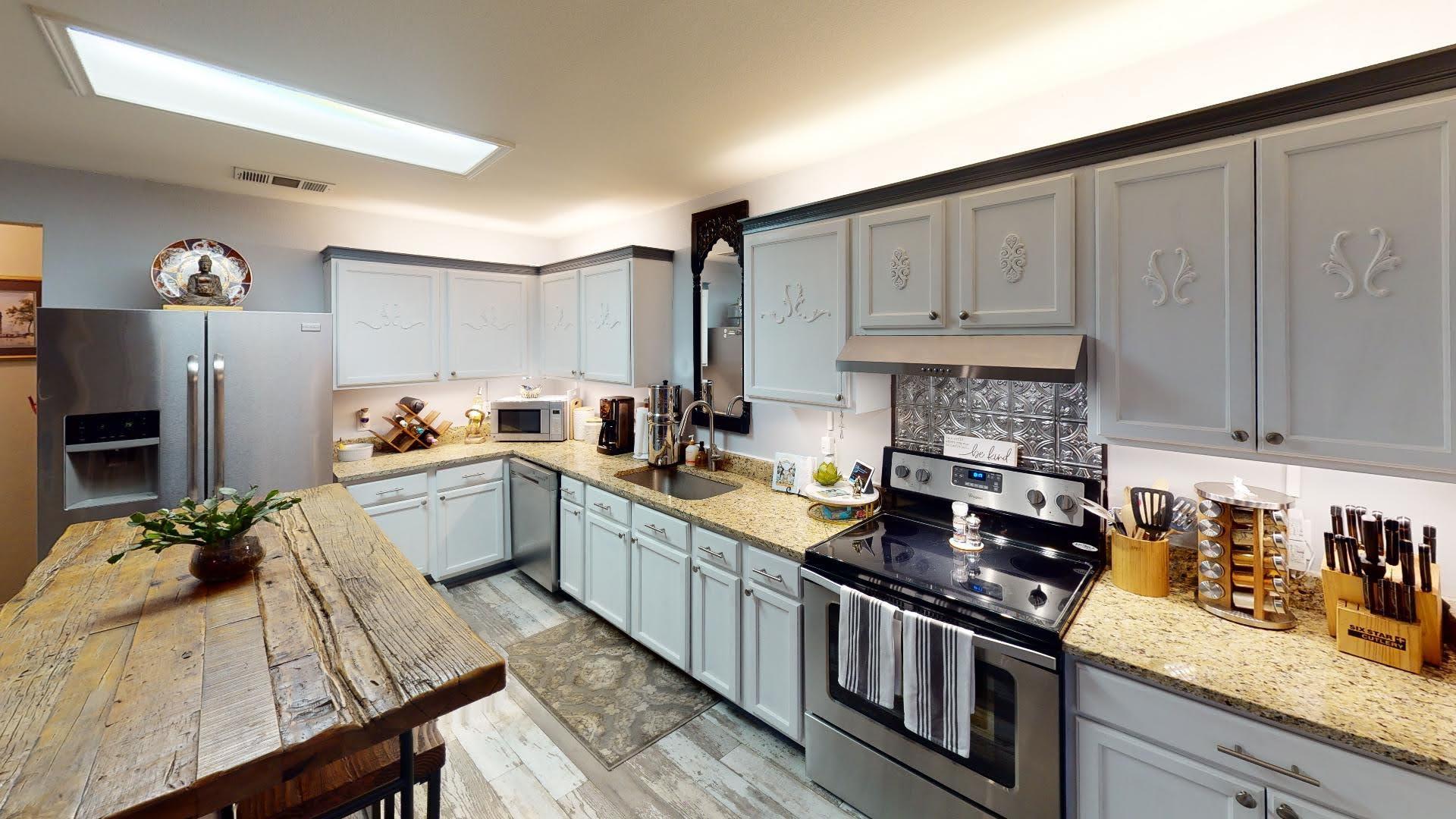 6616 Piedras Blanco Dr, Austin, TX 78747